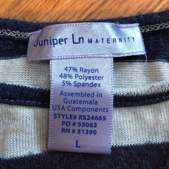 Juniper Ln Maternity short sleeve navy blue and white striped size Large - Picture 6 of 11